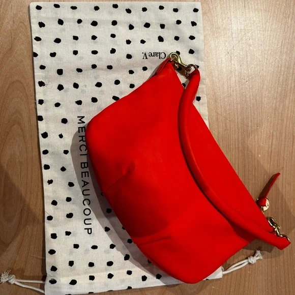 Clare V. Petit Moyen - Picture 3 of 8